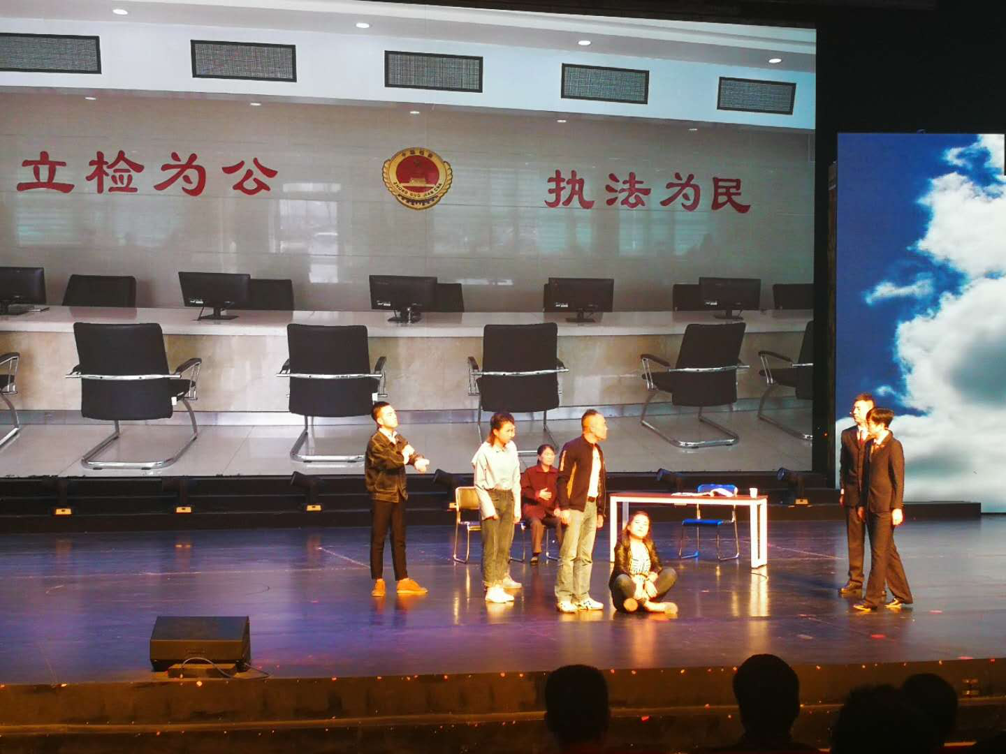 1524477928454391.png 1524477928454391.png