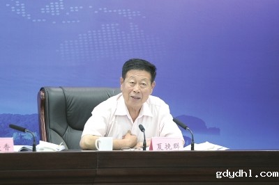 夏挽群.jpg