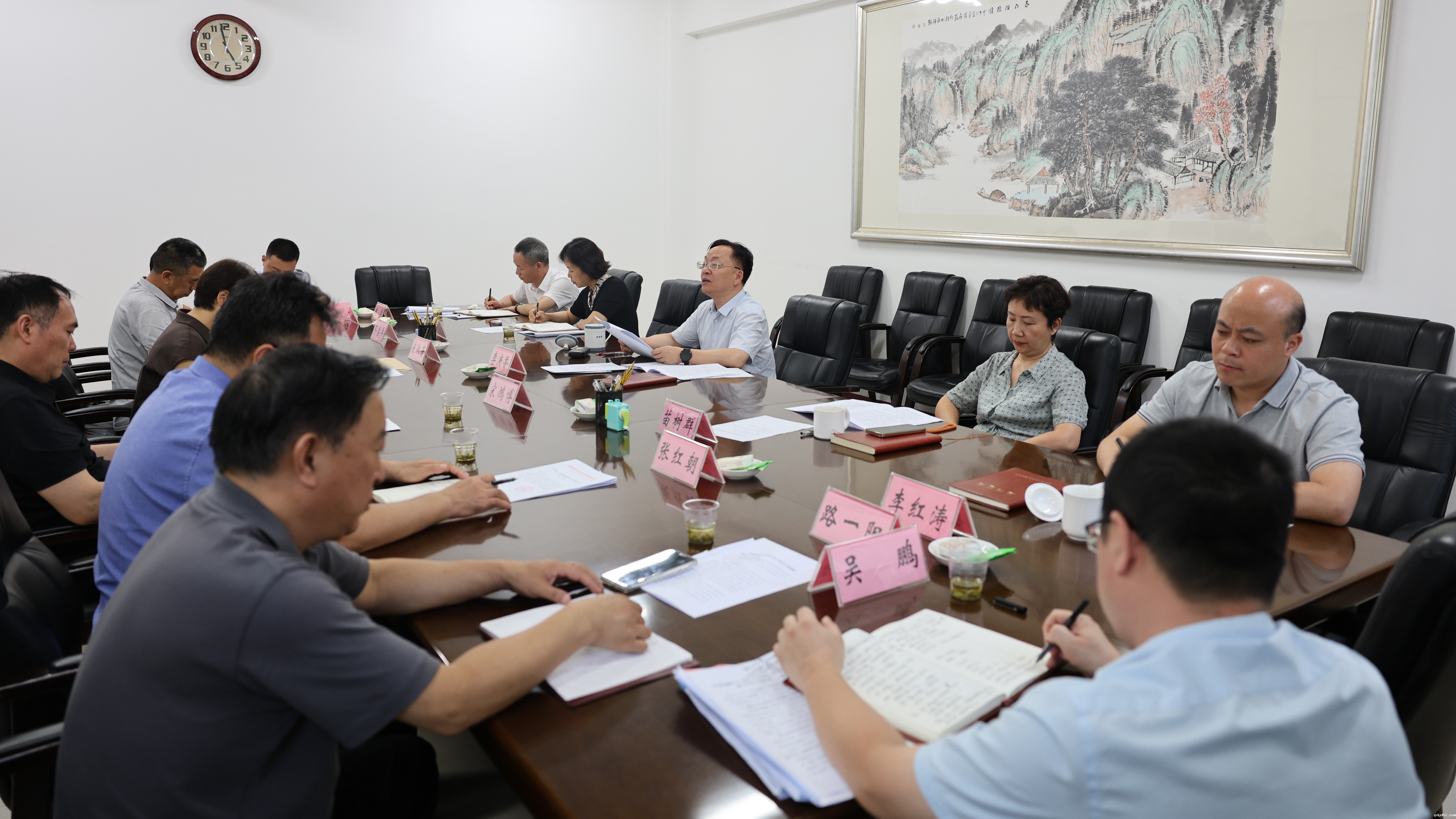 luck18(中国)体育召开2025年年中工作推进会